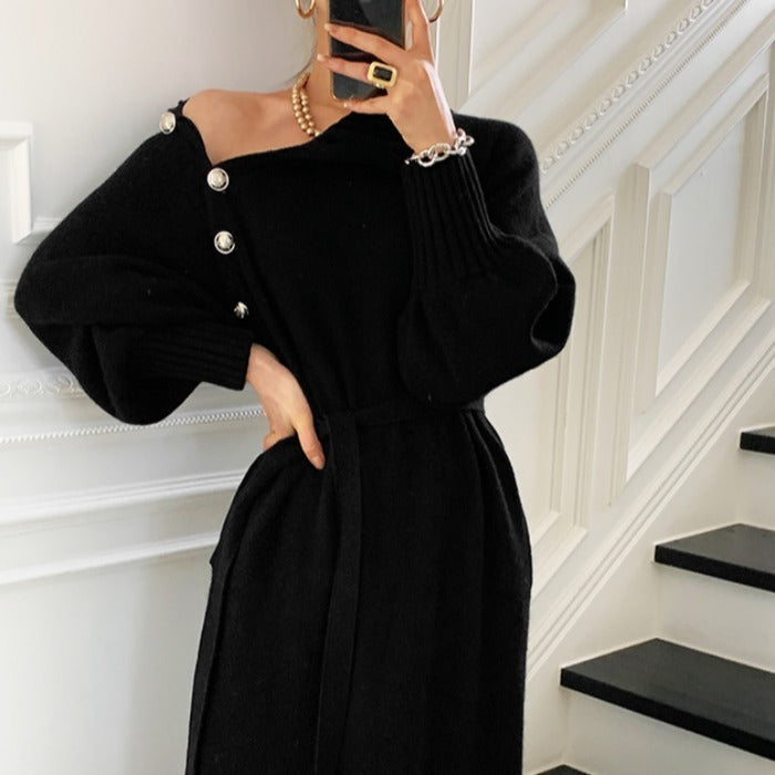 Damen-Strickkleid mit Stehkragen, Knöpfen und Bindegürtel